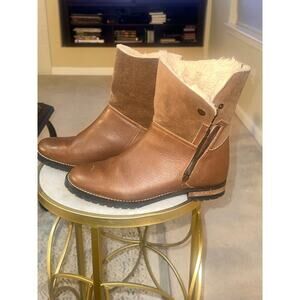 Fabianelli Italy Ltr & Sued Ankle Boots – Size 11 Shearling (Zip Pulls Missing)